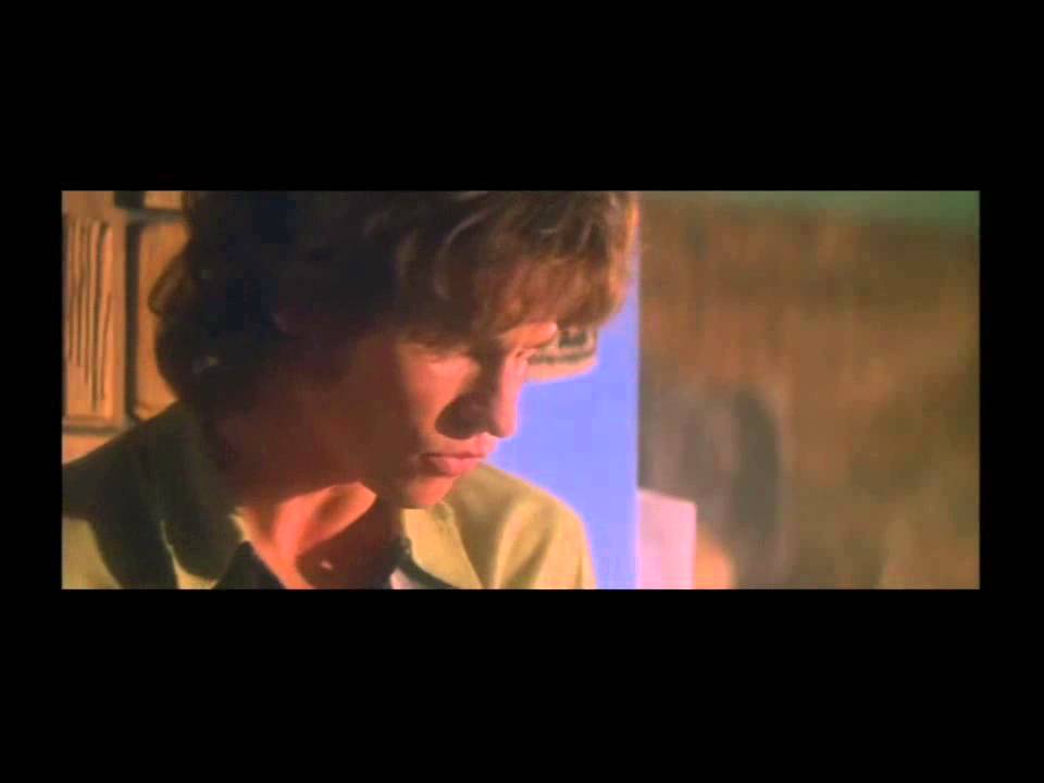 Frank Whaley singing "Light my fire" in "The Doors"
